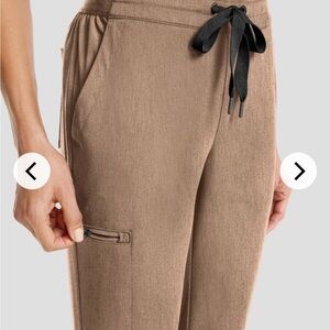 Healing Hands Quest women’s 5 pocket jogger scrub pant